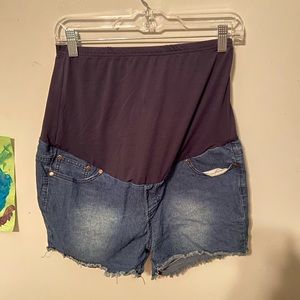 Oh! Mamma maternity jean shorts